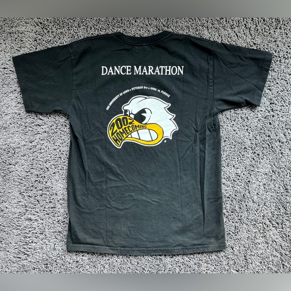 Iowa Hawkeyes 2002 Homecoming Dance Marathon Shirt - Men’s Medium - Classic! - Picture 3 of 7